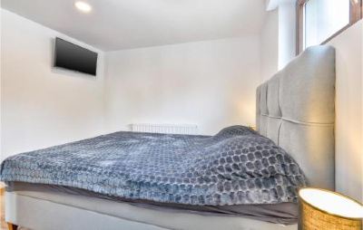 Three-Bedroom Holiday Home Nice Home in Stubicke Toplice with 3 Bedrooms, Outdoor Swimming Pool and Heated Swimming Pool Photo