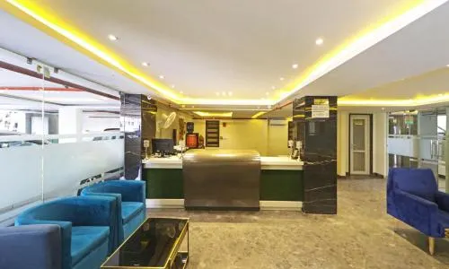 The Ivy Grand Hotel in City Centre with Free Secured Parking