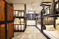 Koko Party Hostel 18-40