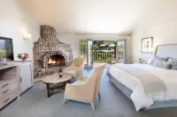 Harvest Inn Hotels in Kenwood