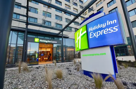 Holiday Inn Express Paris - CDG Airport, an IHG Hotel