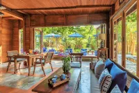 파이 빌리지 부티크 리조트 & 팜