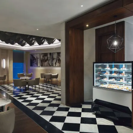 Mövenpick Hotel & Residence Hajar Tower Makkah Отели рядом с достопримечательностью «Королевская часовая башня Makkah»