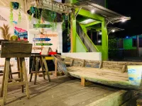 Sundak Beach House 3 Hotels in Tepus