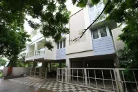 Treebo Red Petal Jalandhar