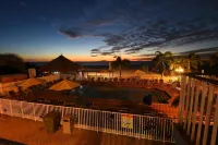 Plaza Beach Hotel - Beachfront Resort - Ocean View