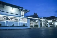 Family Nur Hotel