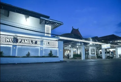 Hotel Family Nur Hotels in Sumenep