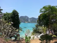 Bayview Resort Phi Phi Hotels near Long Beach