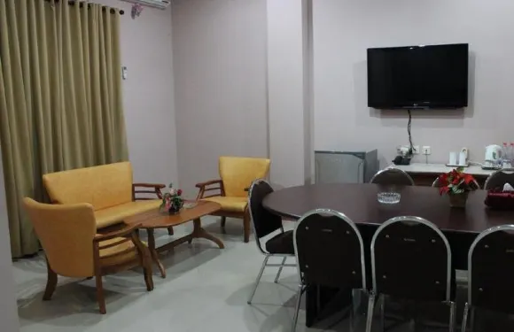 藤田巴布亞酒店