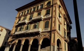 Colors of Cinque Terre - Guest House