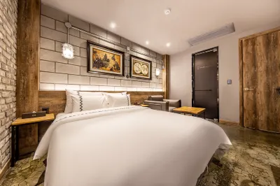 Gunsan Mari Hotel Hotels near Kunsan National University