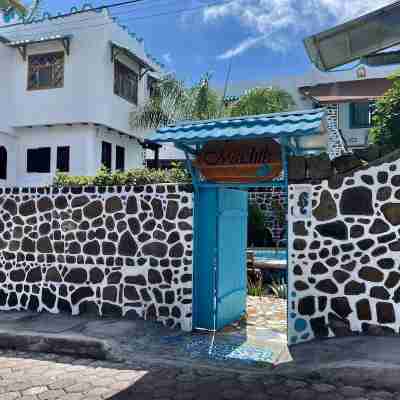 Maidith Galapagos Inn Hotel Exterior