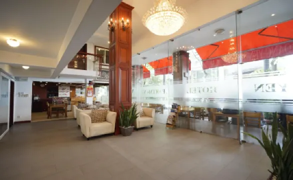 Hoang Yen Hotel - Phu My Hung Отели рядом с достопримечательностью «Yofi Fitness Center»