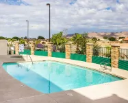 Comfort Inn and Suites Yuma I-8 - Pools