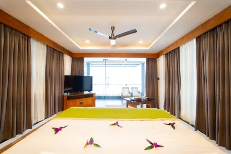 Chandys Drizzle Drops - Munnar Top Station