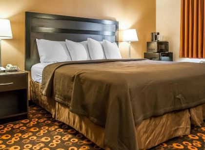 Econo Lodge Inn & Suites Santa Fe