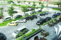 The Reed Hotel - parking