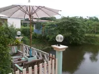 Baan Rim Taan Hotels in Ban Bueng