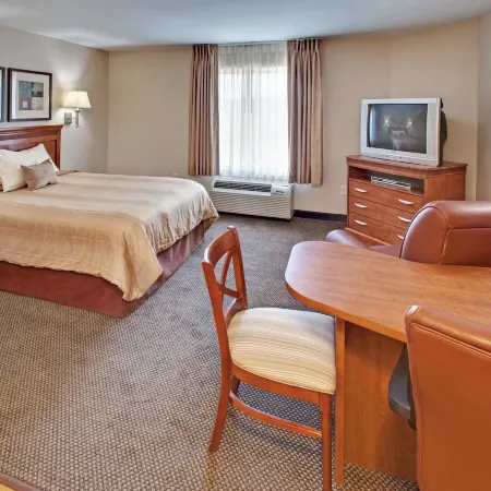 Candlewood Suites LINCOLN by IHG