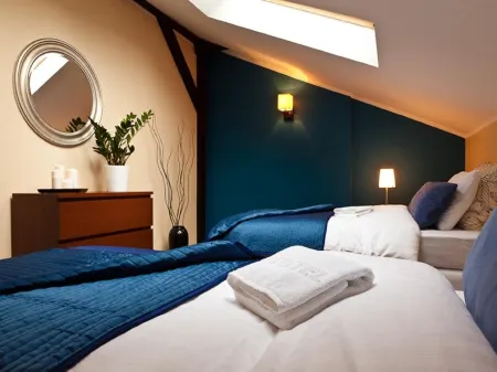 Blooms Inn - City Center Poznan by Friendly Apartments