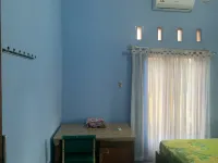 Omah Syariah 7A Bu Endang Hotel a Wonogiri