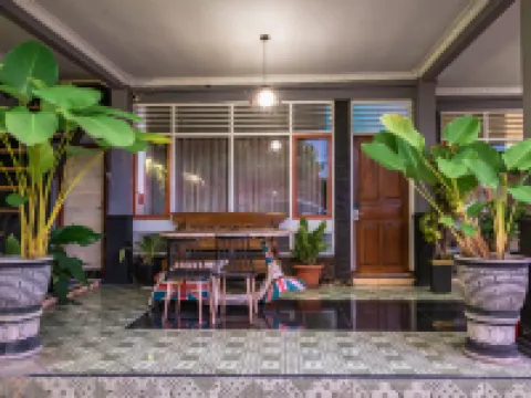 Metro Malioboro Living Hotels in Danurejan