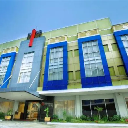 Swiss-Belinn Balikpapan Отели рядом с достопримечательностью «Парк Бекапай»