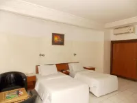 Sinoni Lodge