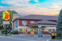 Super 8 by Wyndham Lethbridge - 2-Star