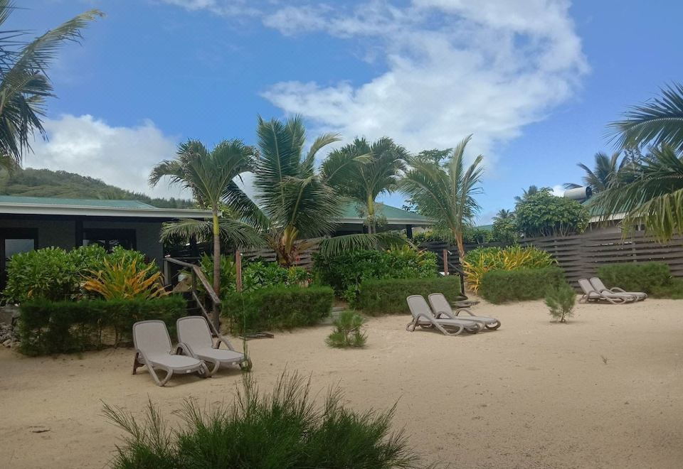 Sunset Palms Rarotonga - Housity