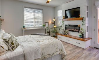 Elk Grove Studio w/ Private Patio: Walk to Casino!