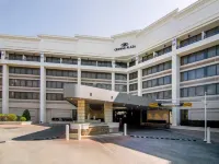 Crowne Plaza EXECUTIVE CENTER BATON ROUGE by IHG Hotels near Independence Park