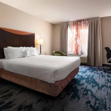 Fairfield Inn & Suites Redding