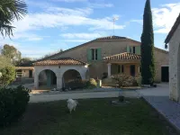 Le Bois de Montpouillan فنادق في Casteljaloux