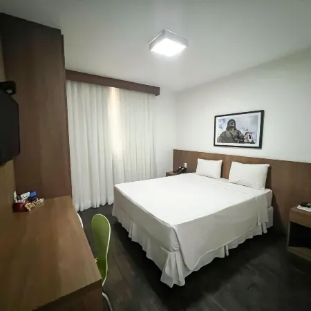 Itapoã Executive Hotel Отели рядом с достопримечательностью «Стадион «Миран»»