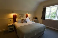 The Egerton Arms Hotel a Carden