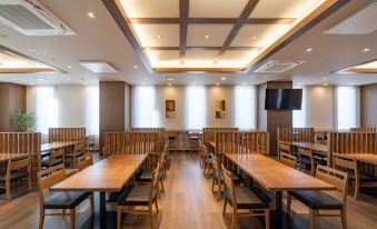 Hotel Route Inn Osaka Izumifuchu 객실
