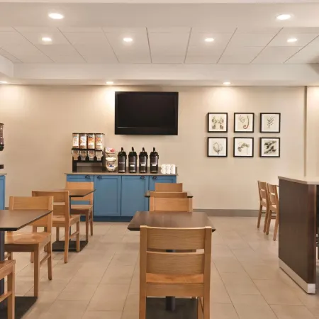Country Inn & Suites by Radisson, Bradenton-Lakewood Ranch, FL