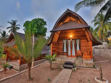 Mamaras Guest House