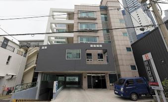 3. 부산 영도 비치..