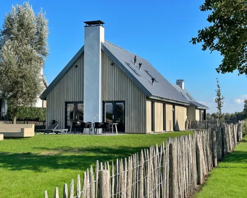 Oesterdam Resort Hotels in Tholen