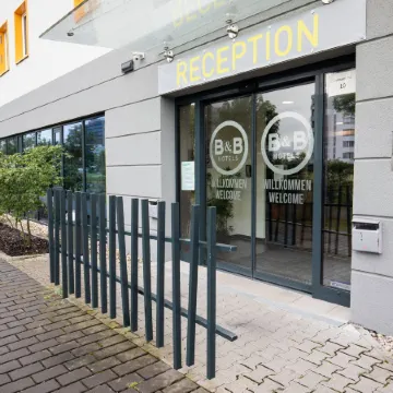 B&B HOTEL Frankfurt-Airport Отели рядом с достопримечательностью «Нидеррад»