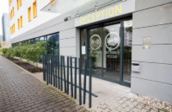 B&B HOTEL Frankfurt-Airport Hotels near Niederrad