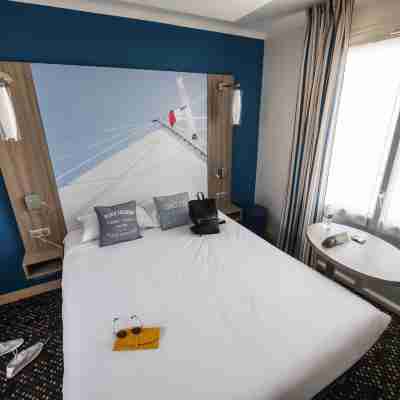 Ibis Styles St Gilles Croix de VIE Centre-Ville Rooms