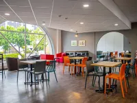 Hotelf1 Cergy Hotel a Ennery
