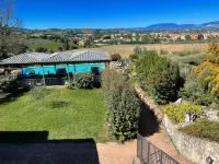 Apt 3. Infinity Pool, Extensive Grounds with Shrubs + Flowers, Jacuzzi. Sleeps 4
