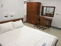 Nhà Nghỉ TRẦN ĐỨC Các khách sạn ở Tân Thành