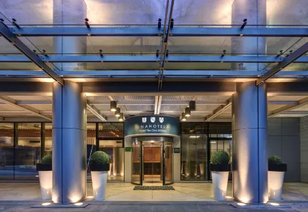 UNA HOTELS the One Milano Hotel & Residence Отели рядом с достопримечательностью «Сан Кристофоро суль Навильо»