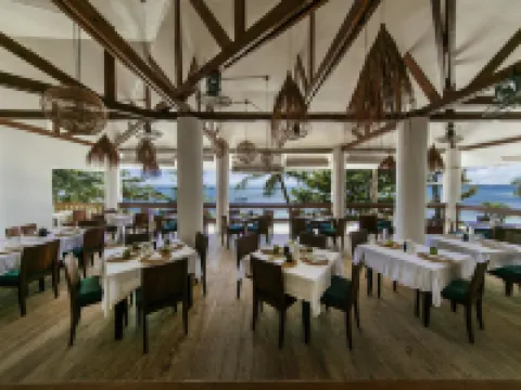 โอเชียนวีดา บีชแอนด์ไดฟ์รีสอร์ท โรงแรมในดาอันบันตายัน